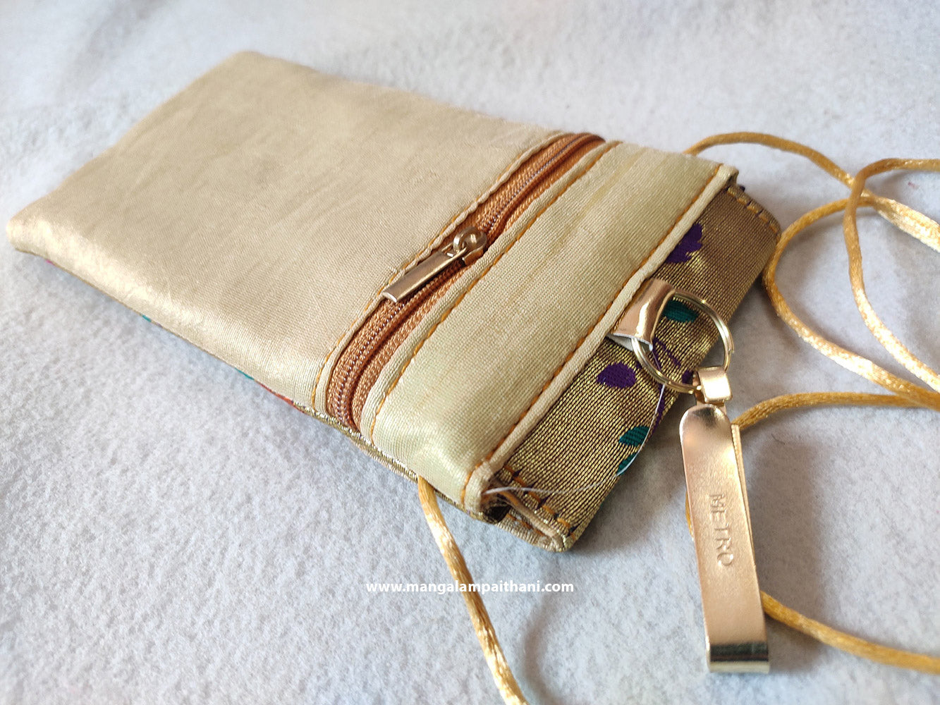 Paithani mobile pouch