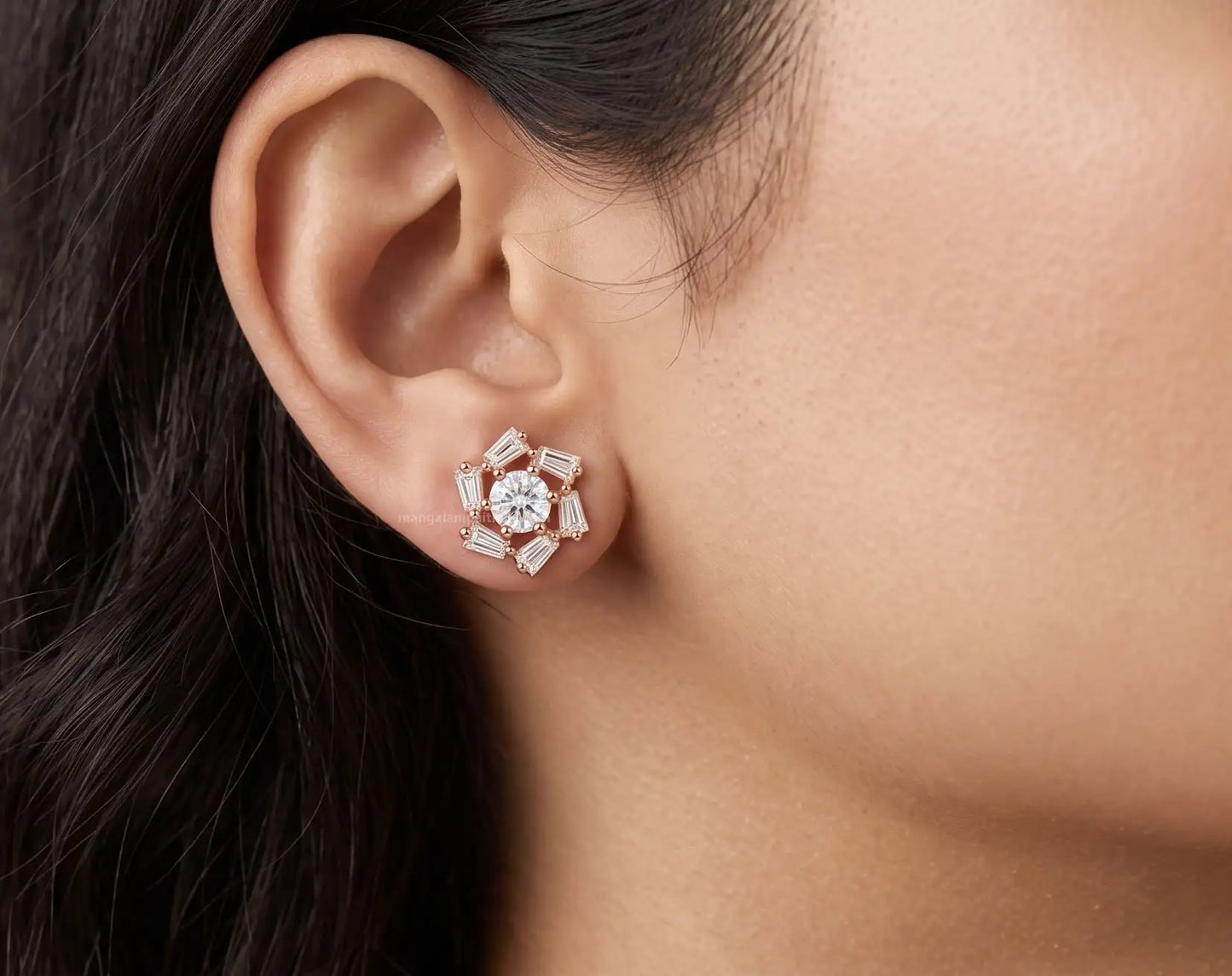 Stylish geometric stud earrings for women