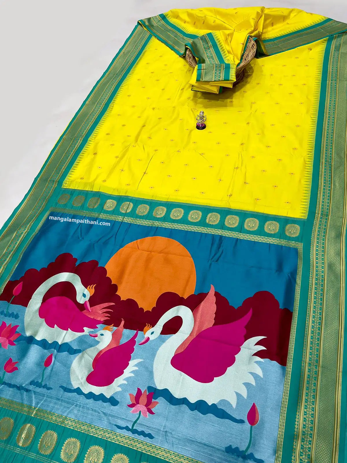 kadiyal paithani saree, mangalam paithani saree