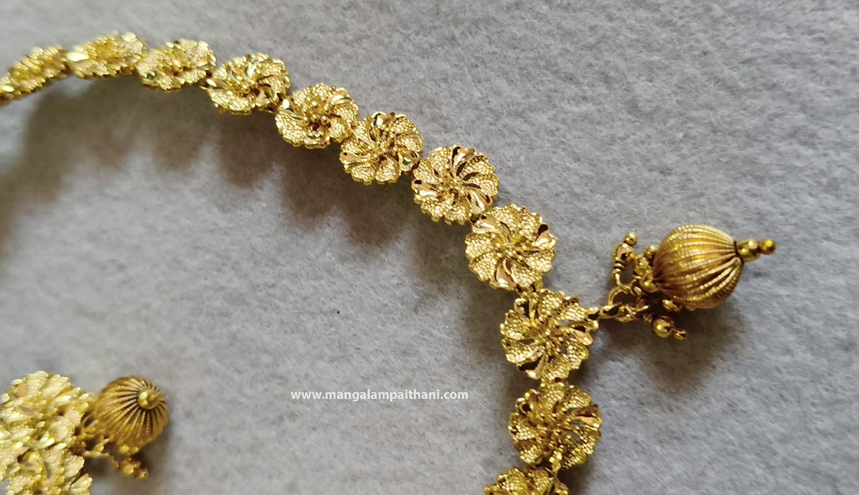 thushi necklace