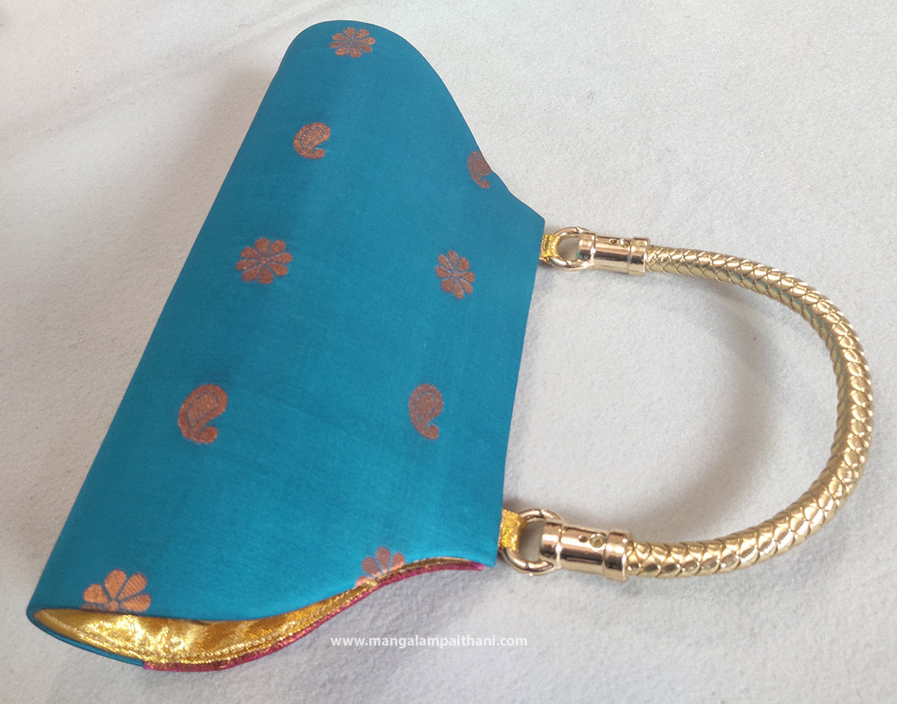 paithani clutch